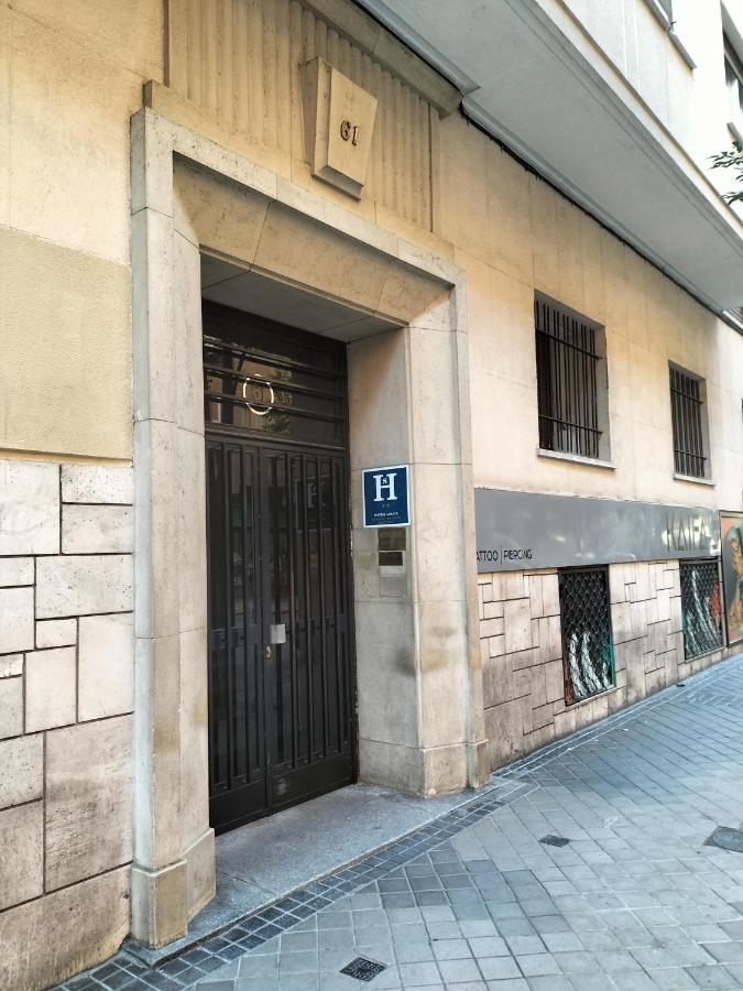Hostal Arrate Madrid Exterior foto
