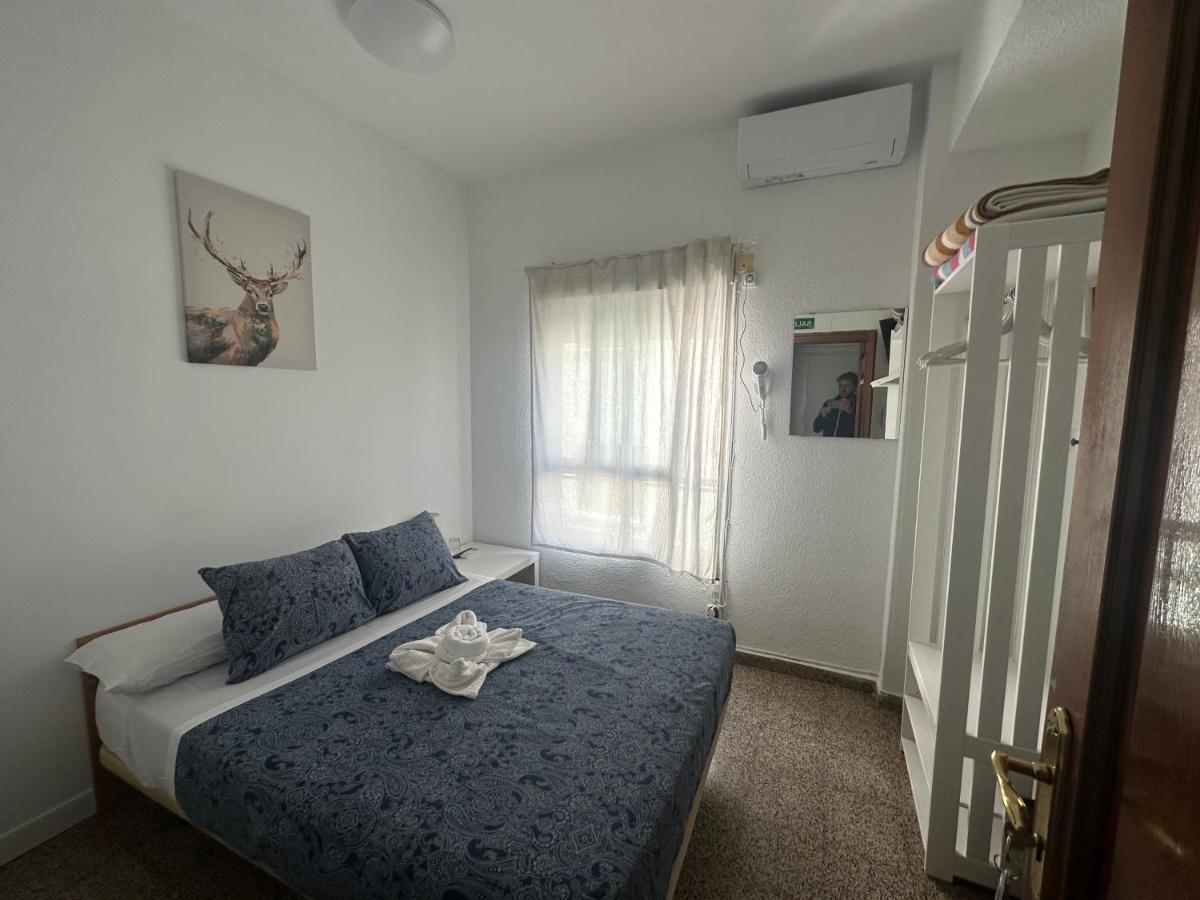 Hostal Arrate Madrid Exterior foto